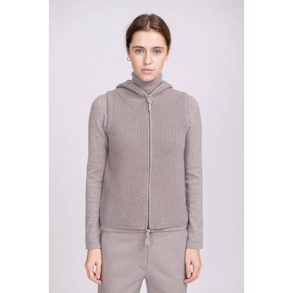  Жилет Tonet Мануфактура outlet village 